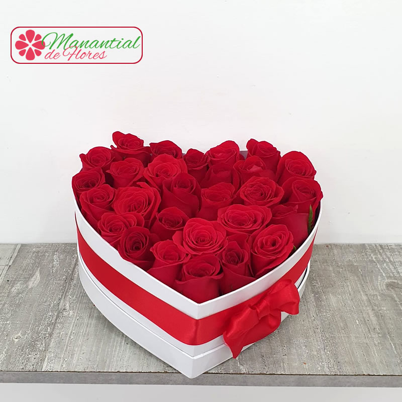 Caja Corazón Pequeña - Floristeria Manantial De Flores